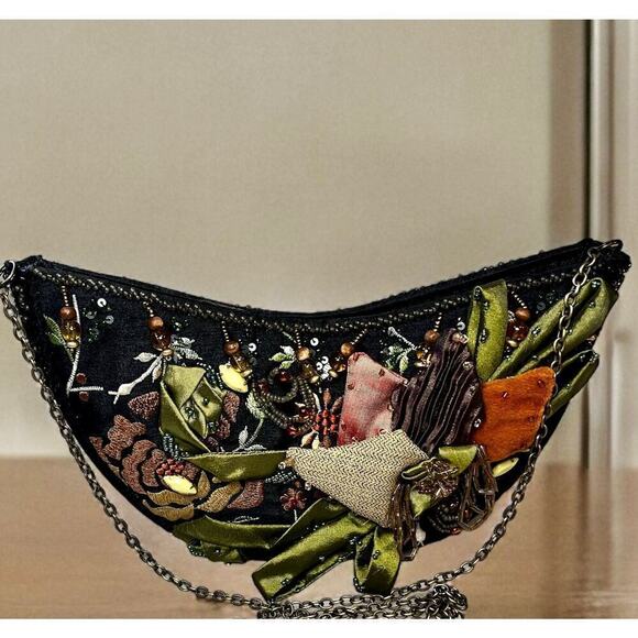 Vintage Mary Frances Silk Embroidered Floral Crossbody Bag - Picture 10 of 10